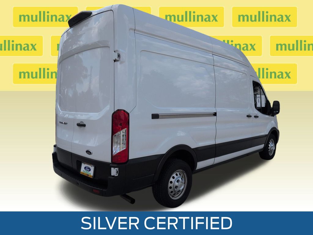 Used 2023 White Ford Base image 3