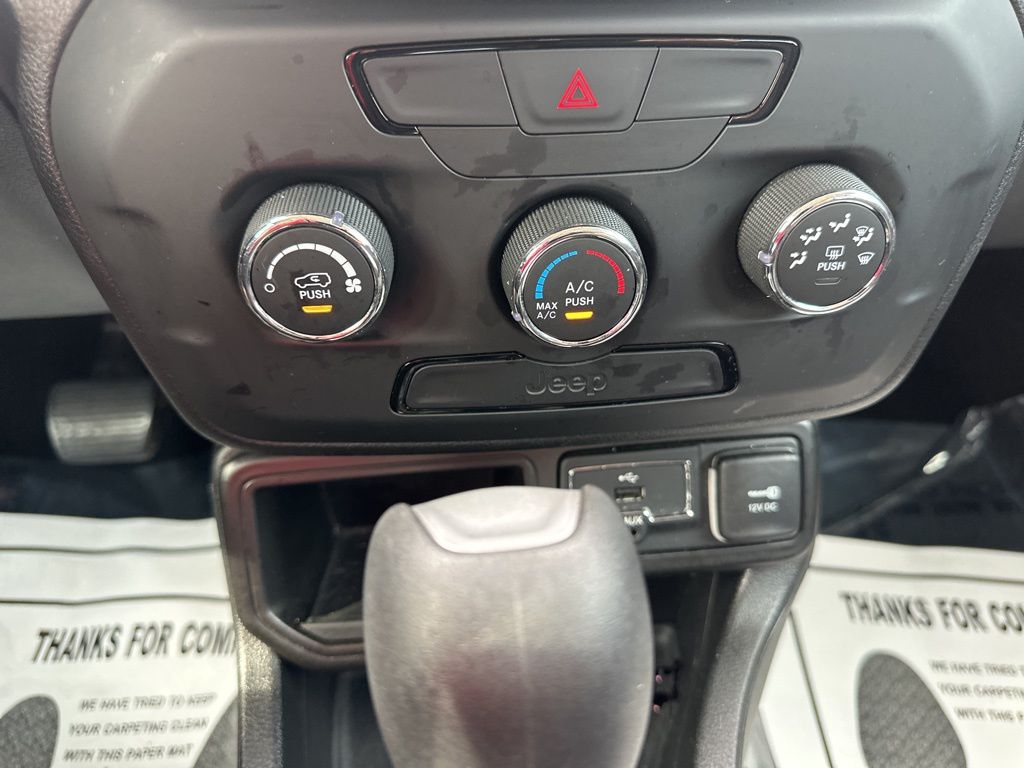 2019 Sting-Gray Clearcoat Jeep Renegade Sport FWD SUV