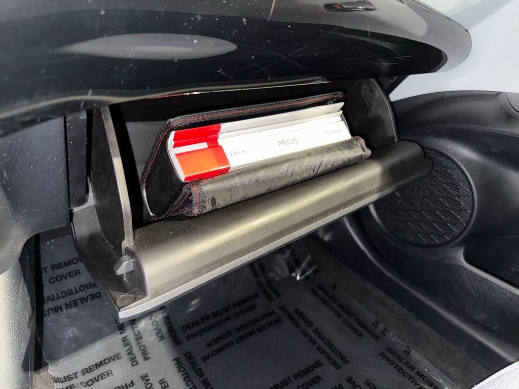 Thumbnail: 2019 Toyota Prius - 27