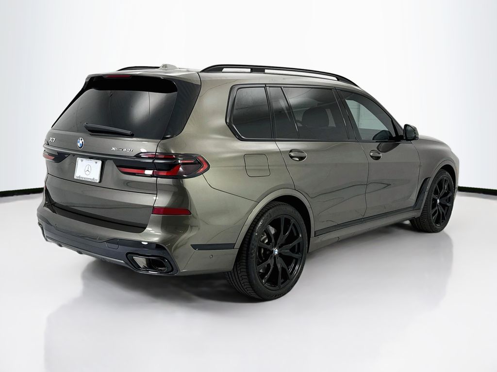 Thumbnail: 2024 BMW X7 - 5