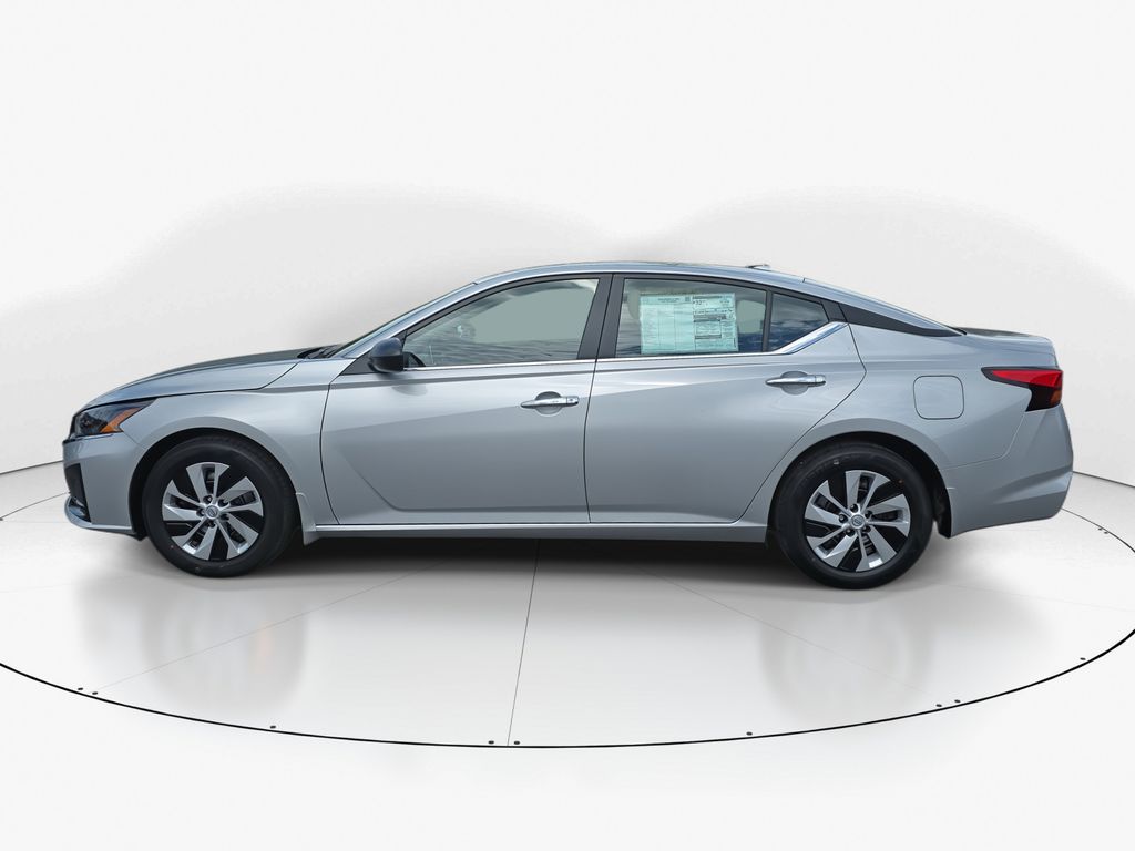 2025 Brilliant Silver Metallic Nissan Altima 2.5 S FWD Sedan
