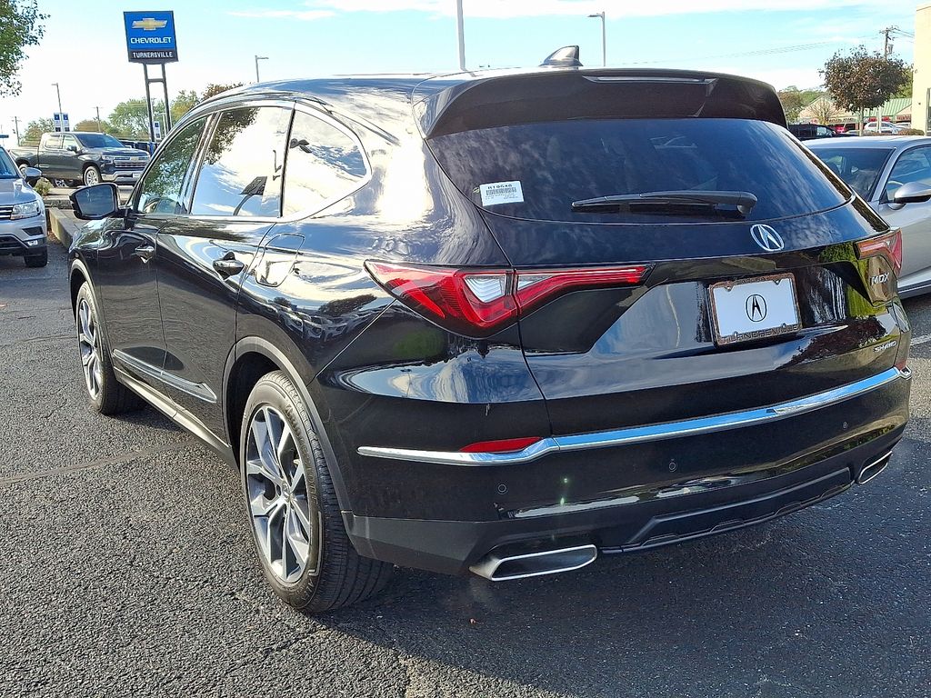 Thumbnail: 2023 Acura MDX - 4
