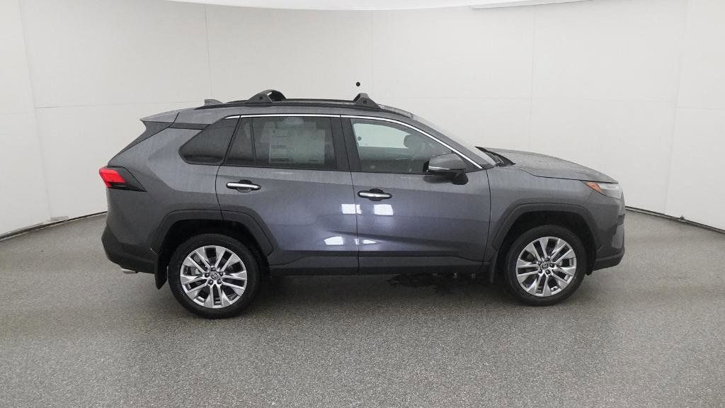 Thumbnail: 2025 Toyota RAV4 - 32