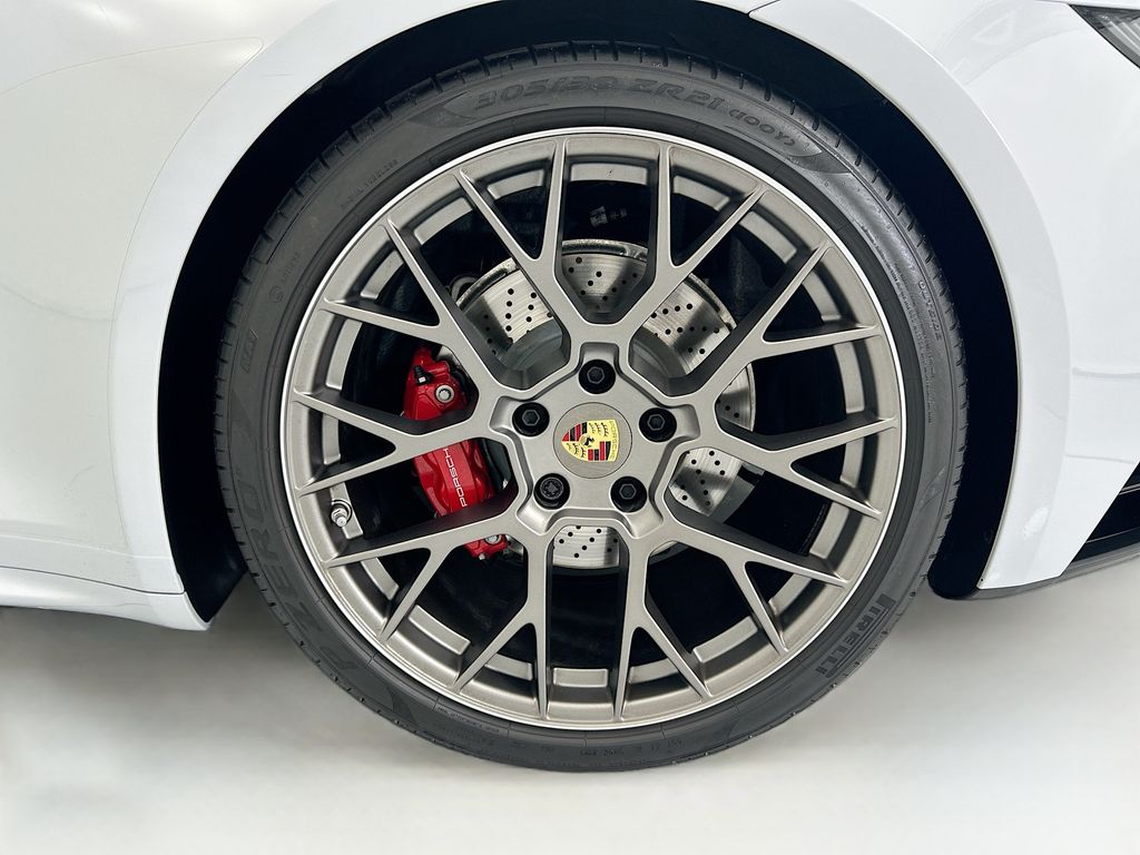 Thumbnail: 2024 Porsche 911 - 29