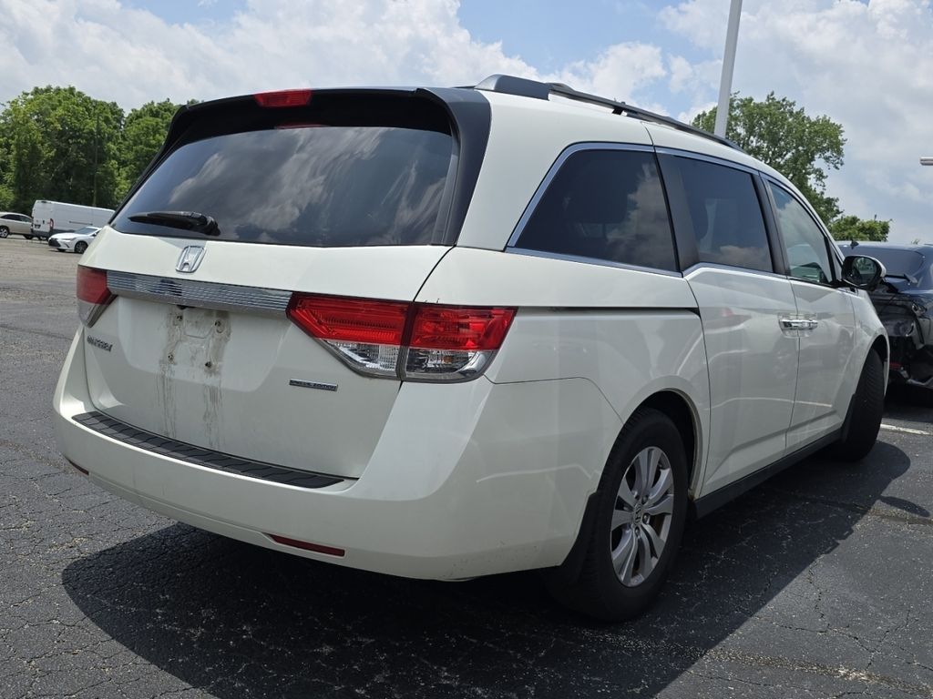 Used 2016  Honda SE image 4
