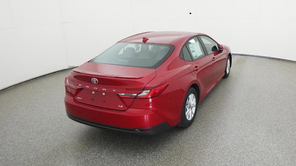 2025 Toyota Camry LE 19