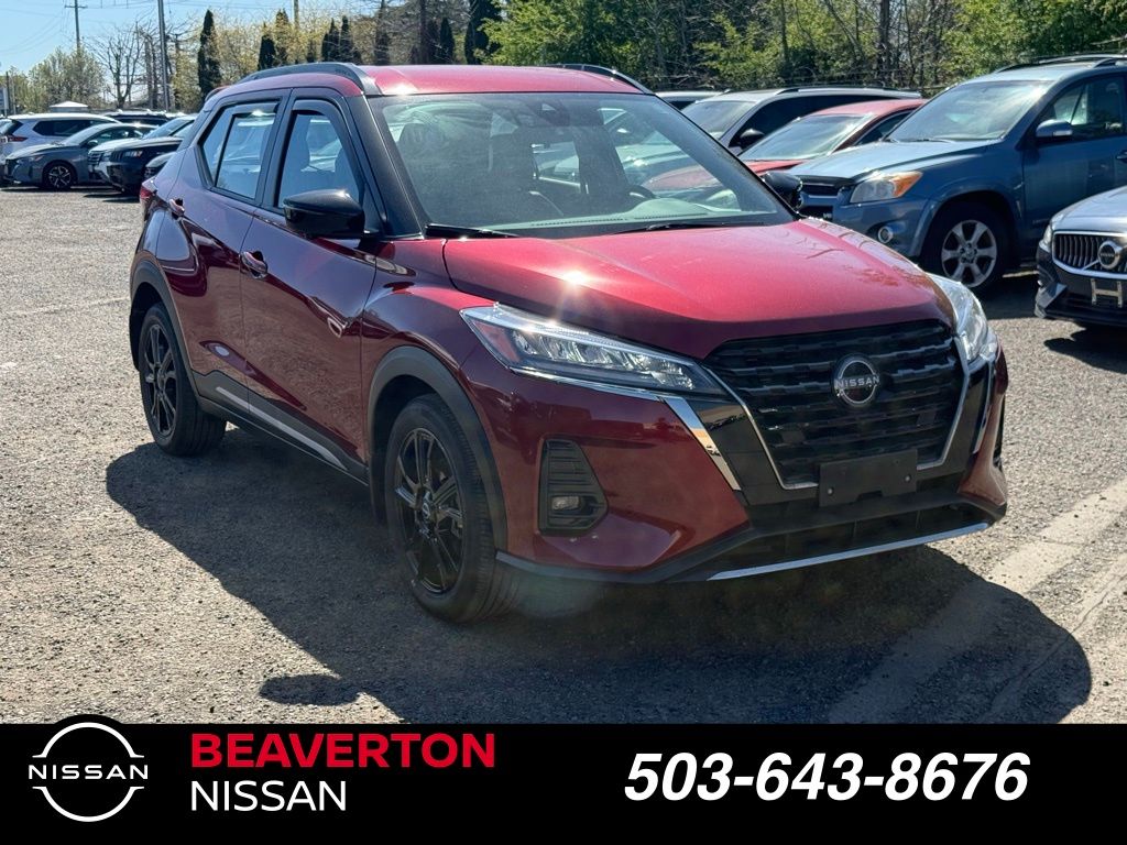 Red (Scarlet Ember Tintcoat) 2024 Nissan Kicks SR FWD SUV / Crossover Front-Wheel Drive Continuously Variable Transmission