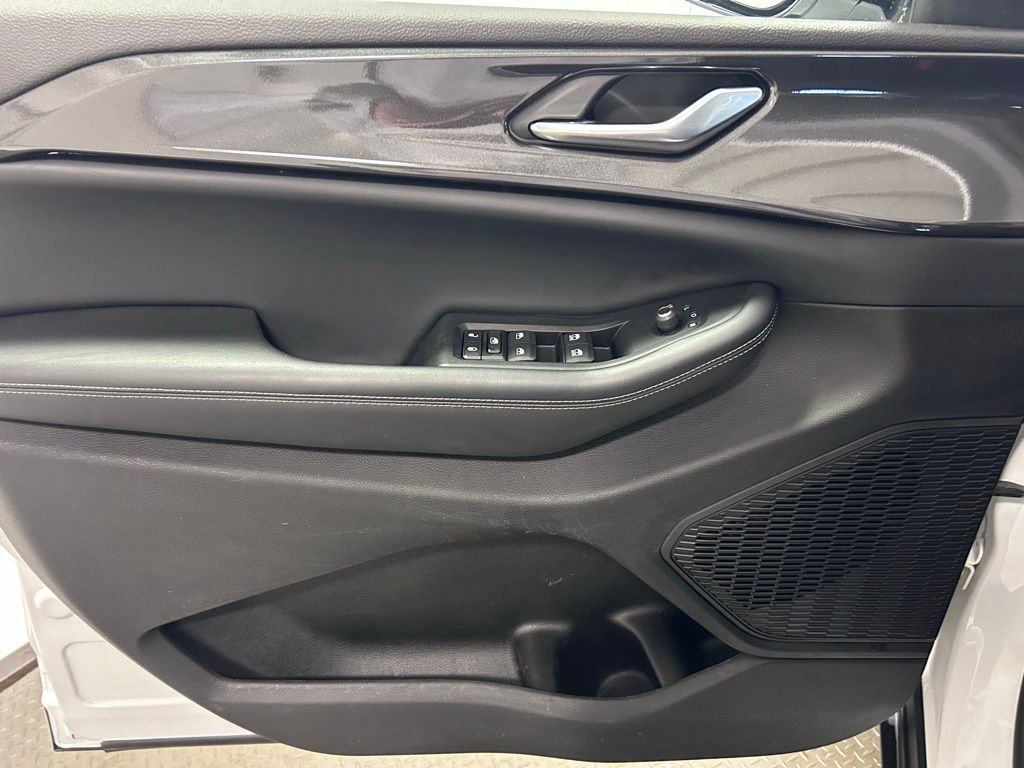 used 2023 Jeep Grand Cherokee L car, priced at $30,499