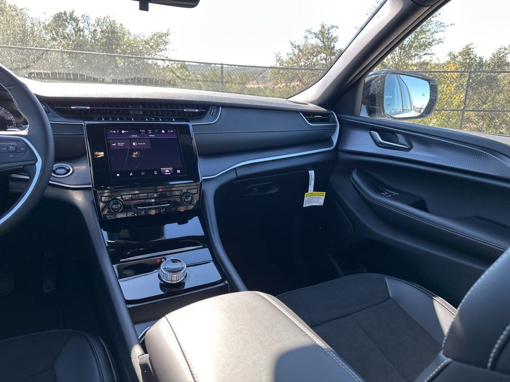 New Car 2025 Jeep Grand Cherokee  For Sale Under $50,000 In Austin, Texas