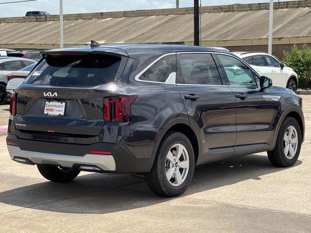 2026 Kia Sorento LX Gray at Shottenkirk Kia Fort Bend