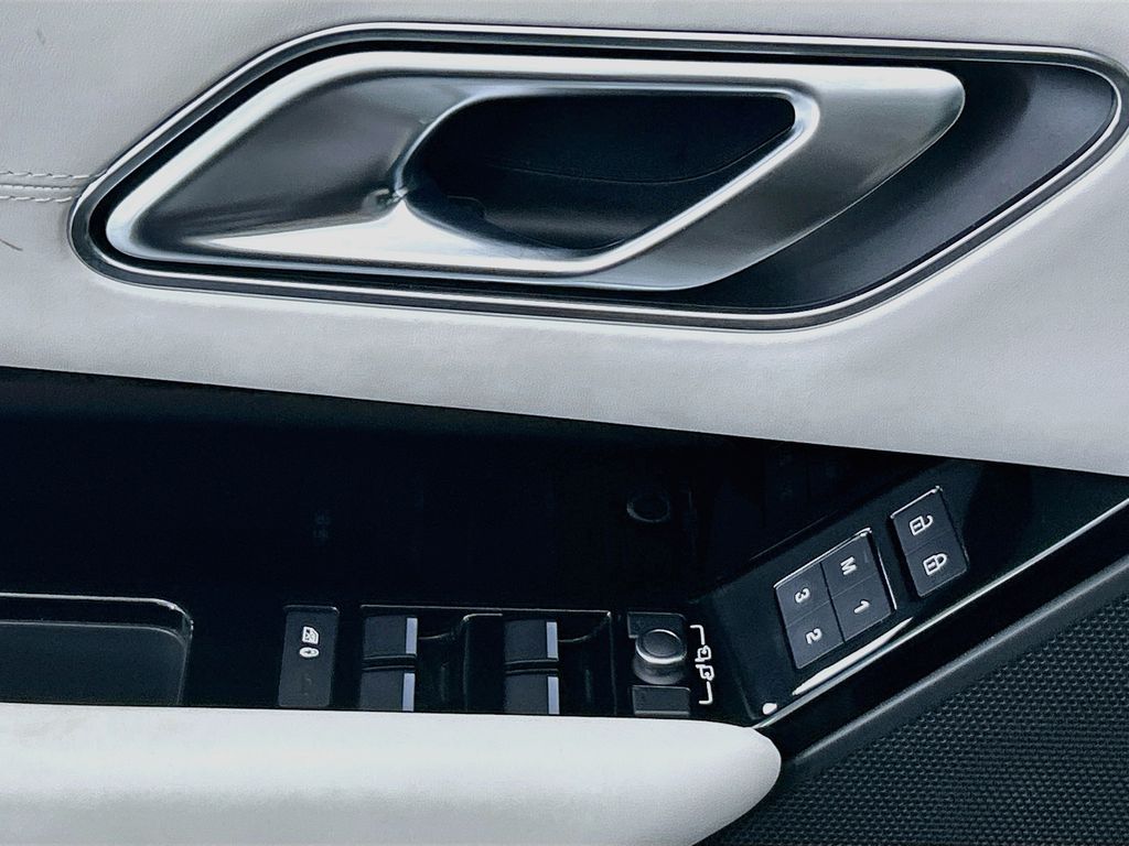Thumbnail: 2023 Land Rover Range Rover Velar - 22