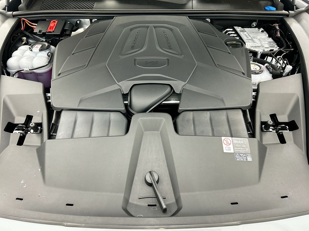 Thumbnail: 2026 Porsche Cayenne - 30