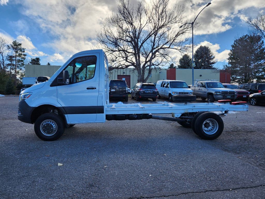 2023 Mercedes-Benz Sprinter 3500 Cab Chassis 170 WB 29