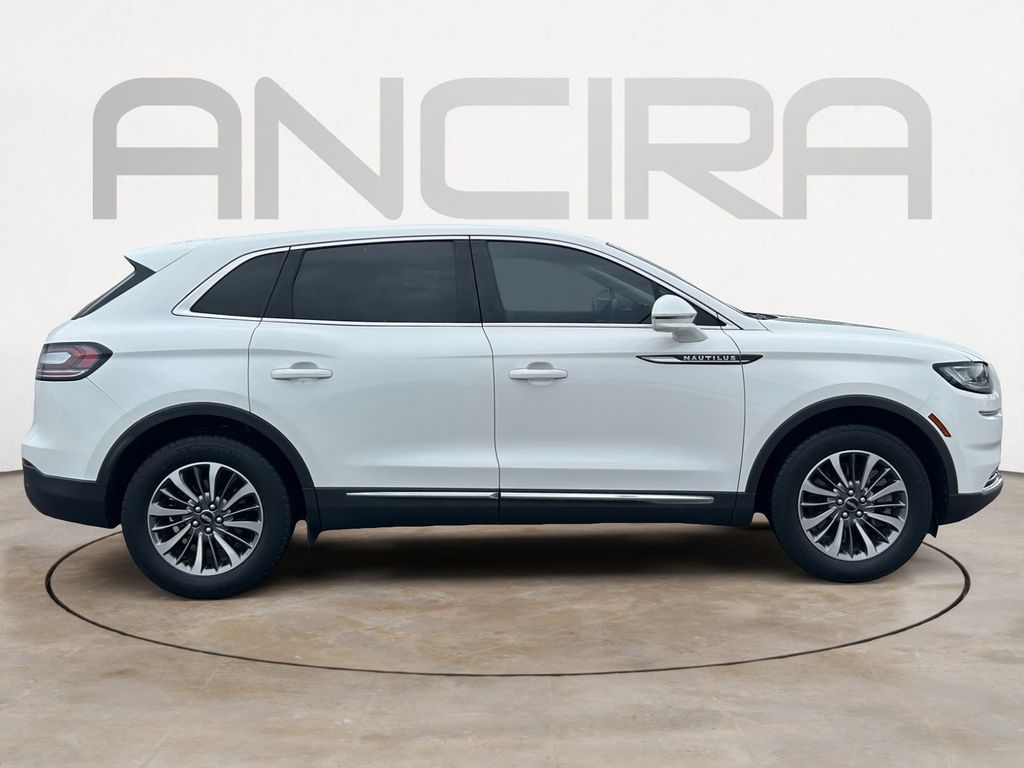 Used Car 2022 Lincoln Nautilus  Standard For Sale Under $30,000 In Floresville, Texas