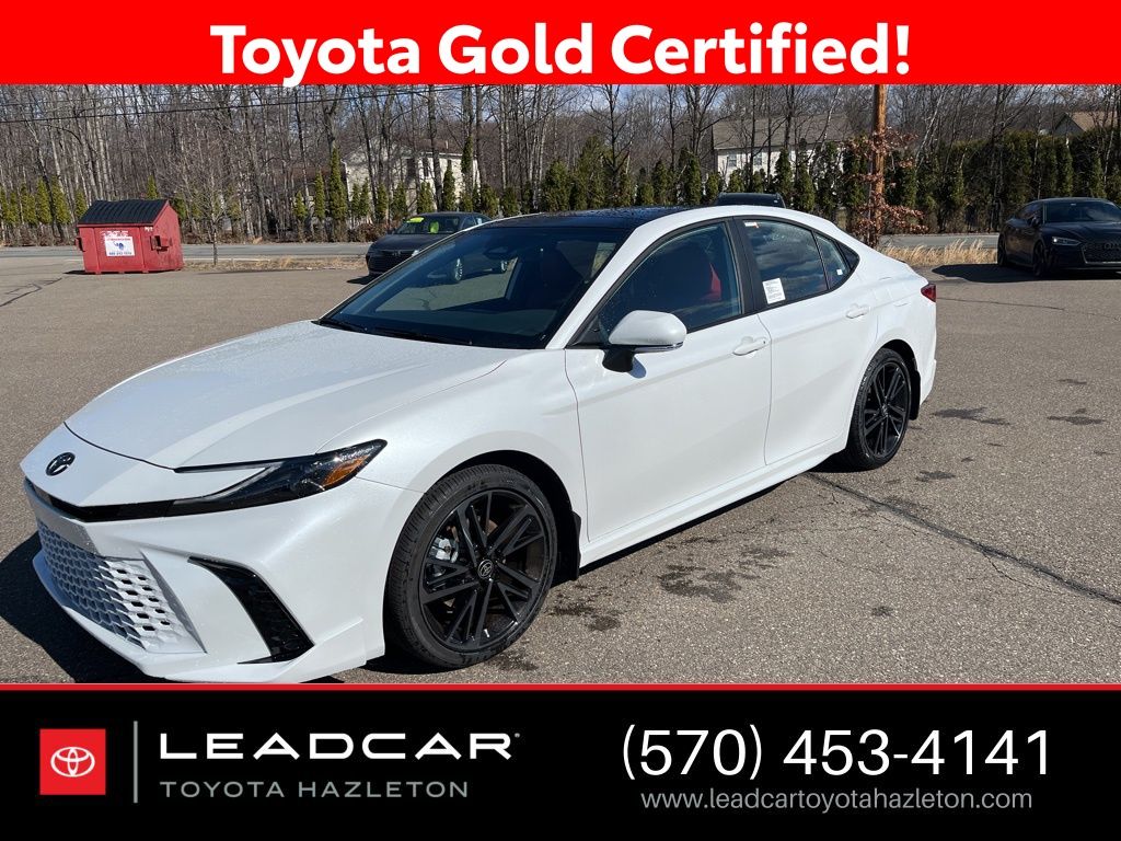 White (Wind Chill Pearl) 2026 Toyota Camry SE FWD Sedan Front-Wheel Drive Continuously Variable Transmission