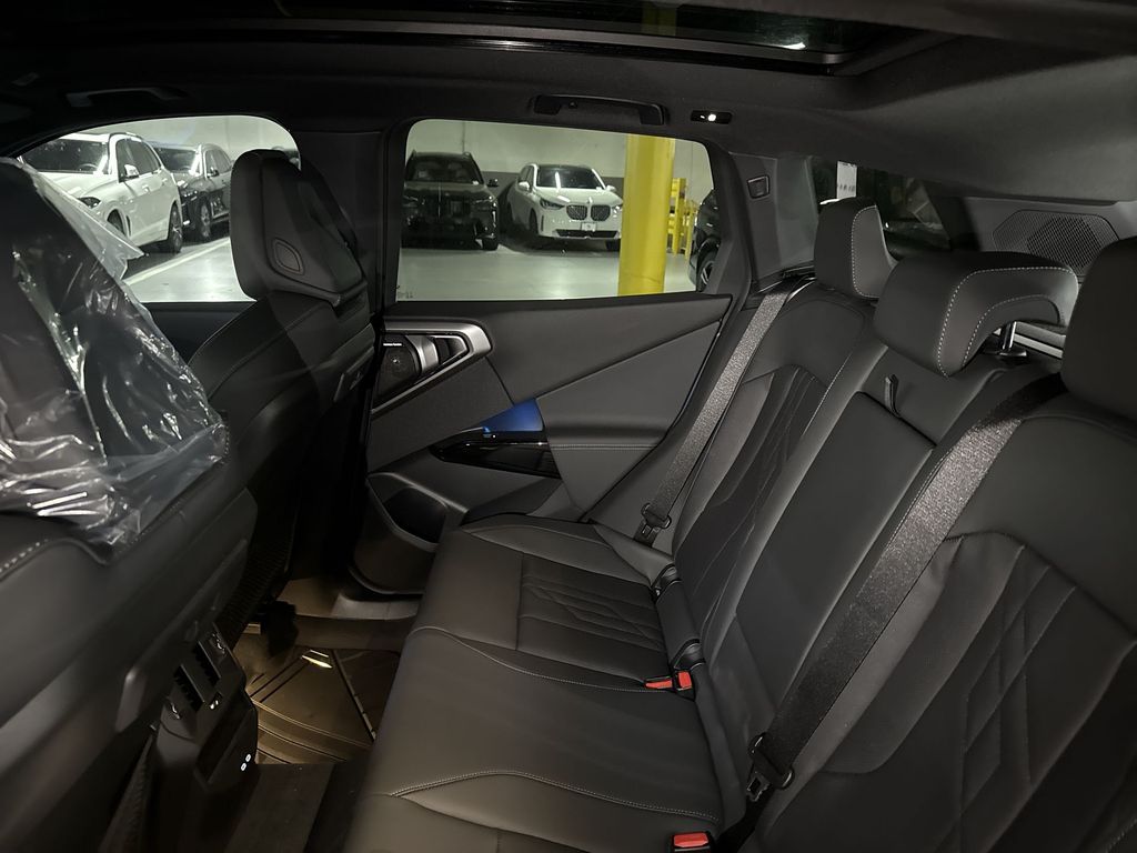 Thumbnail: 2026 BMW X3 - 23
