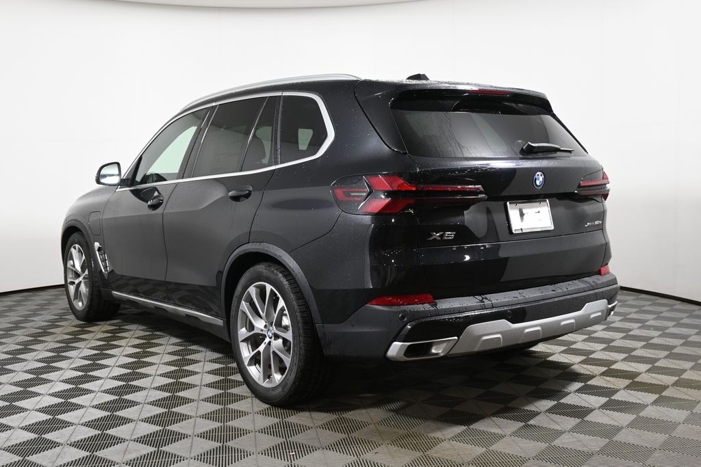 Thumbnail: 2026 BMW X5 - 5