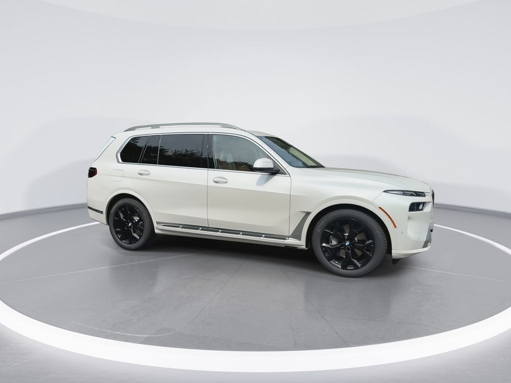 Thumbnail: 2027 BMW X7 - 9