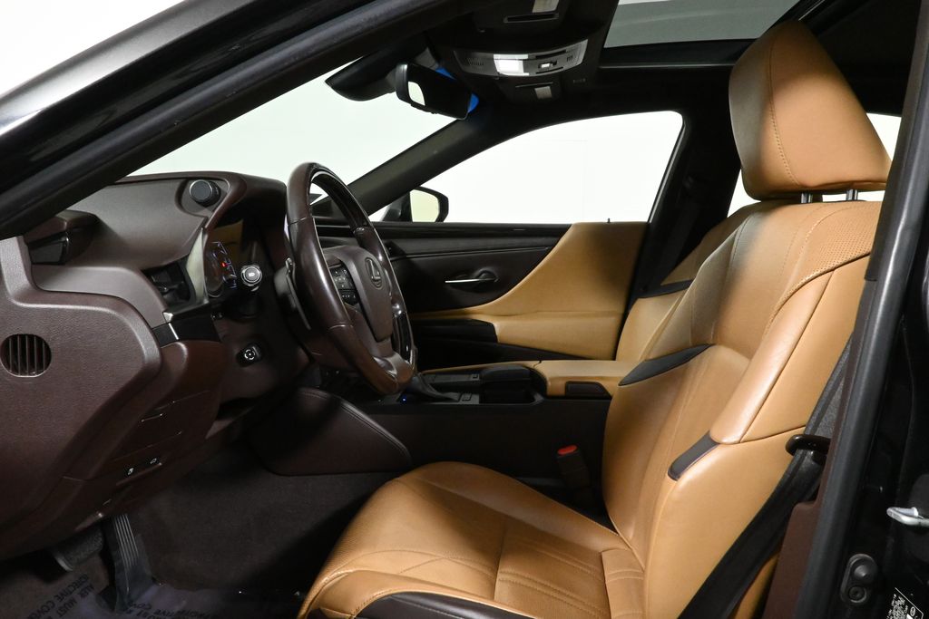2019 Lexus ES 350 Luxury 3