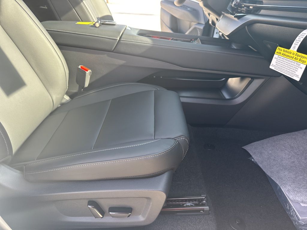2025 Everest White Pearl Tricoat Nissan Murano SL AWD SUV