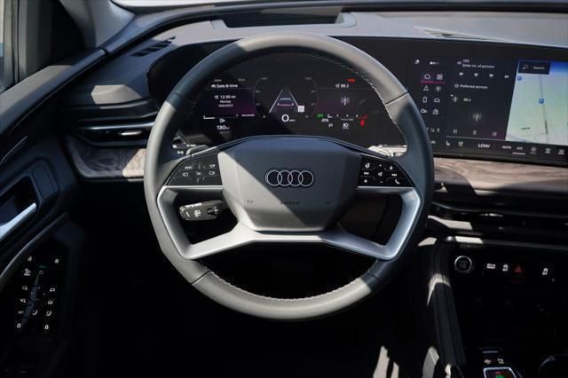 Thumbnail: 2025 Audi Q5 - 9