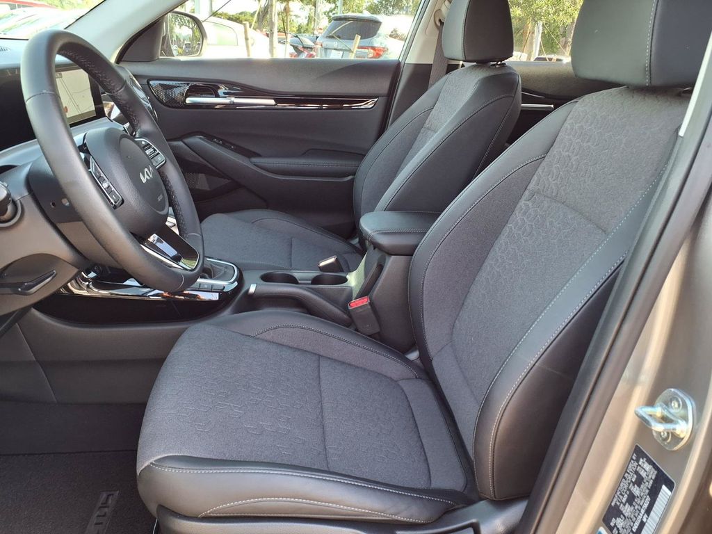 Used 2024 Kia Seltos SUV