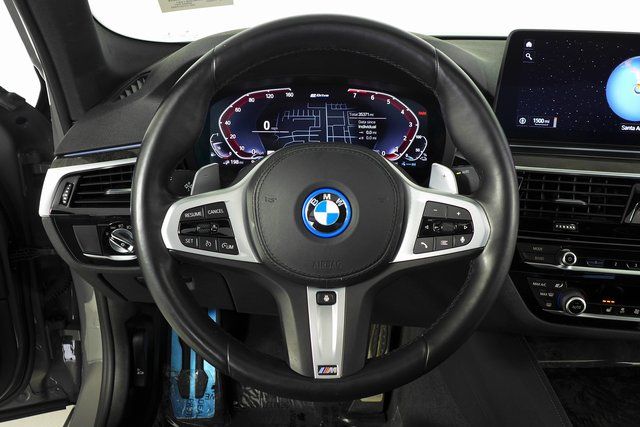 2022 BMW 5 Series 530e iPerformance 26