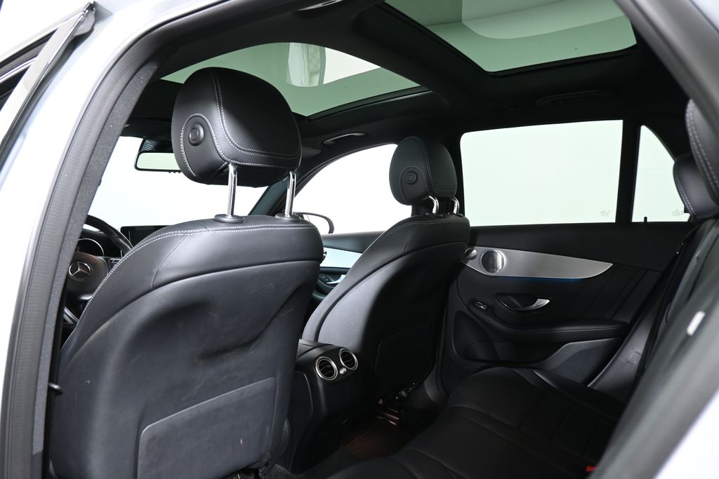 Thumbnail: 2019 Mercedes-Benz GLC - 6