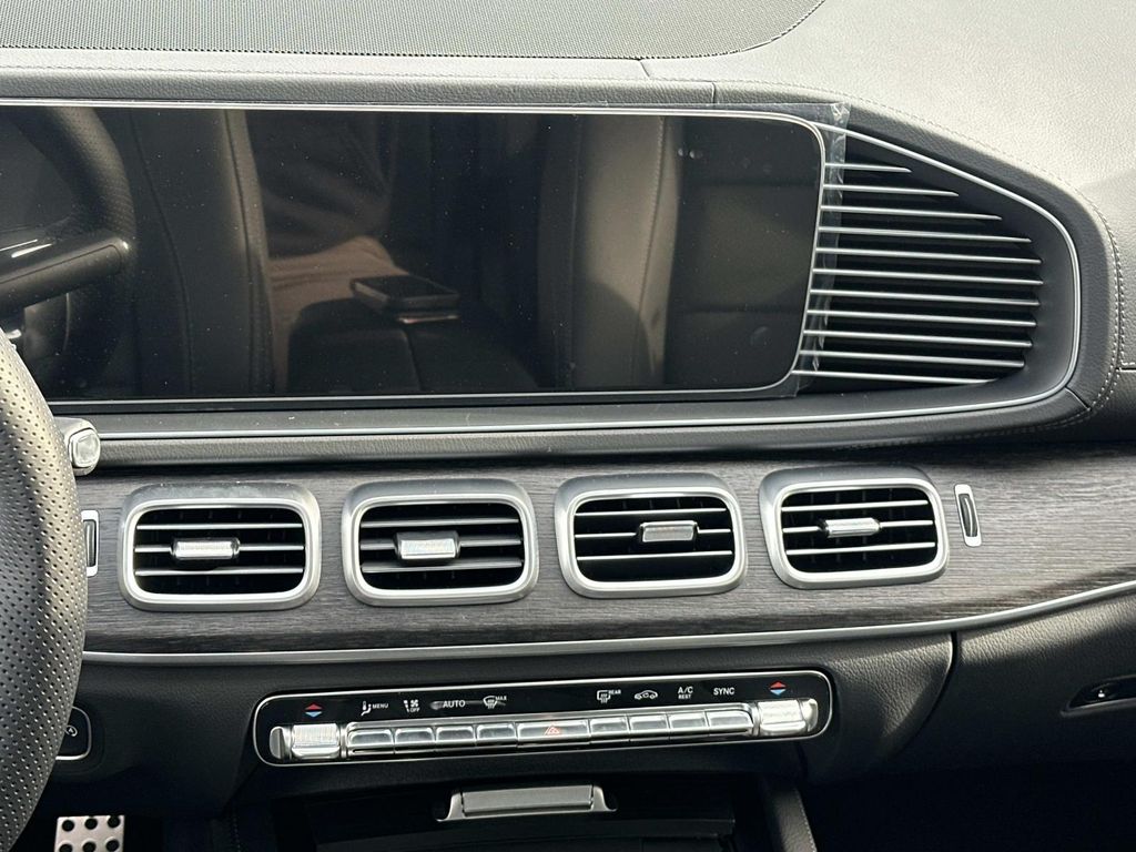 Thumbnail: 2026 Mercedes-Benz GLS - 18