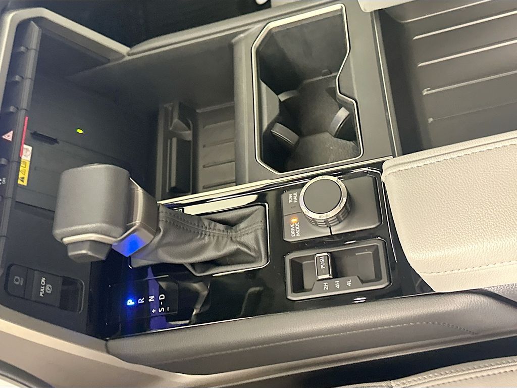 Thumbnail: 2024 Toyota Tundra - 17