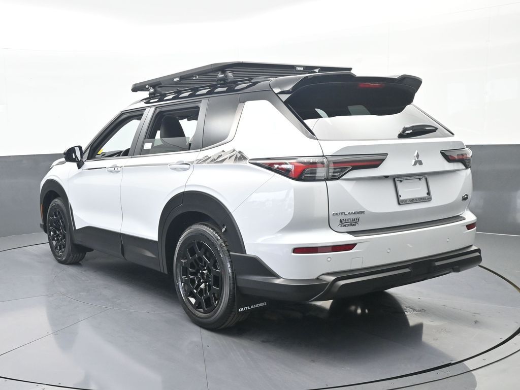New 2026 White / Black Mitsubishi Trail Edition image 4