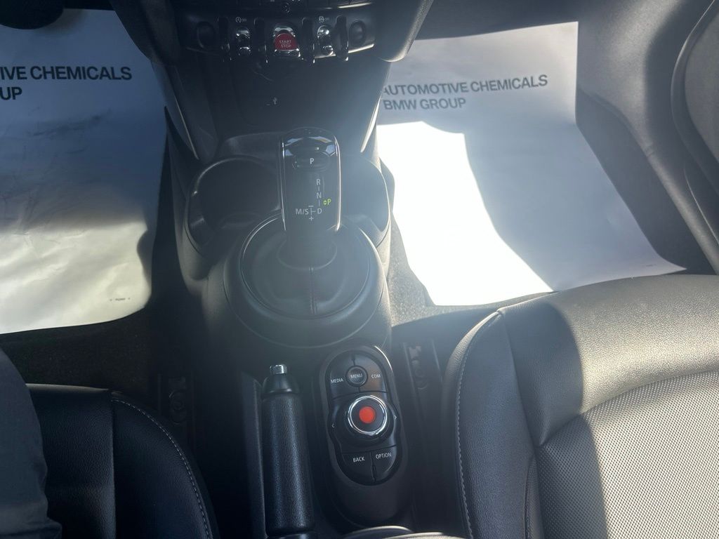 Thumbnail: 2021 MINI Cooper - 14