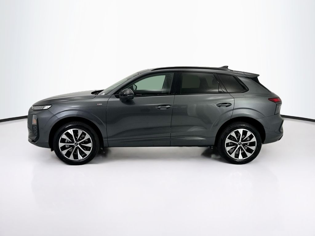 Thumbnail: 2026 Audi Q3 - 8