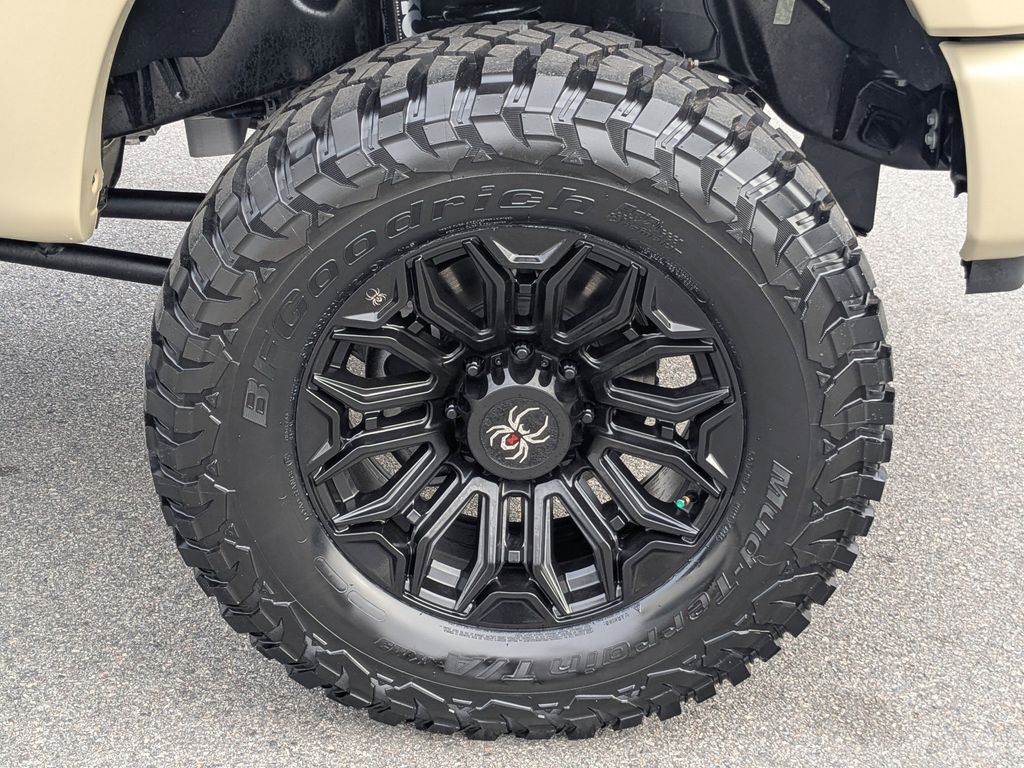 2026 Ford F-250 Super Duty Black Widow