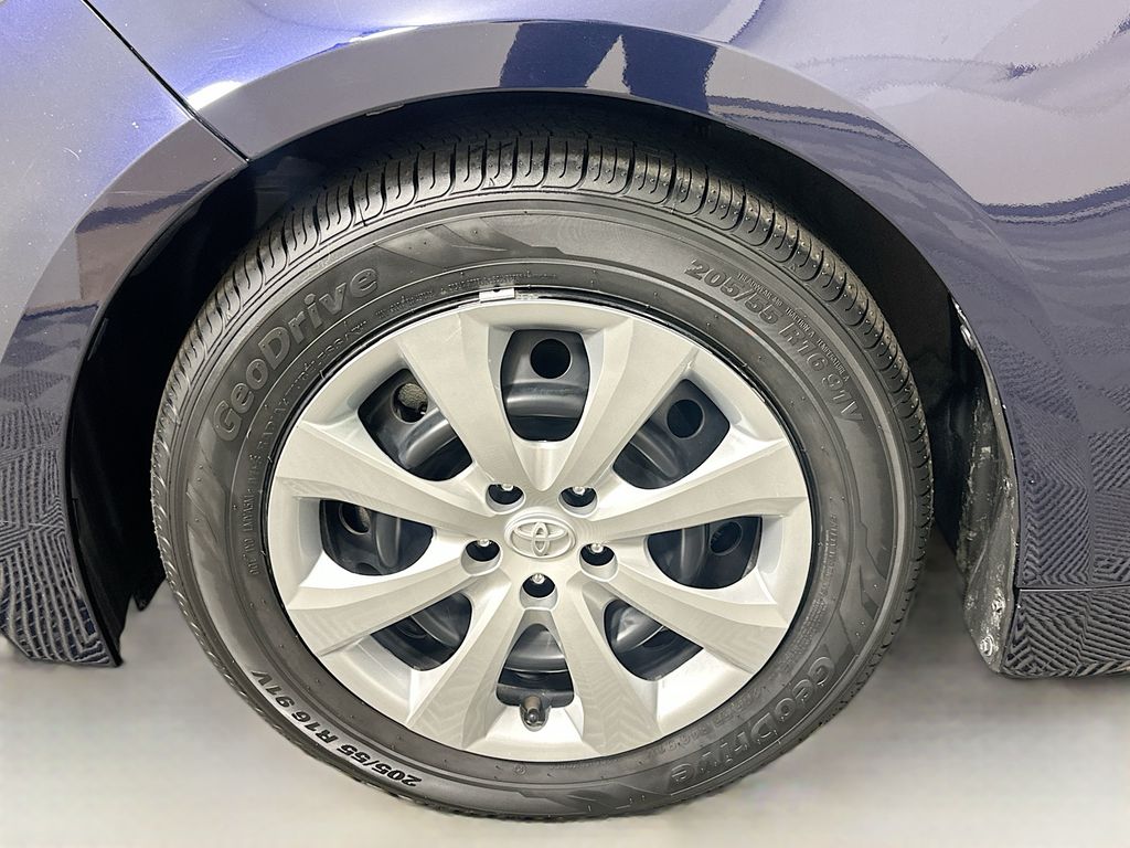 Thumbnail: 2024 Toyota Corolla - 30