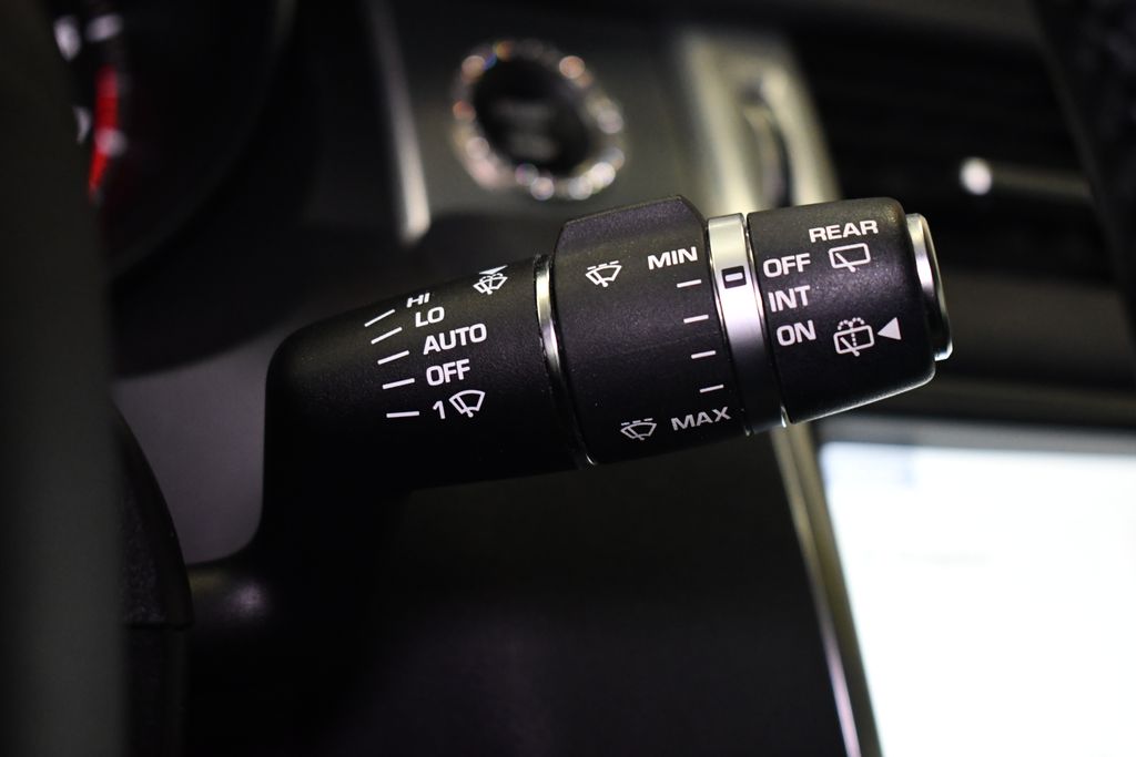 Thumbnail: 2017 Land Rover Range Rover Evoque - 23