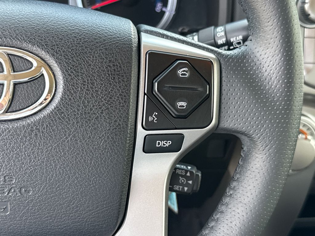 Used 2016 White Toyota SR5 Premium image 17