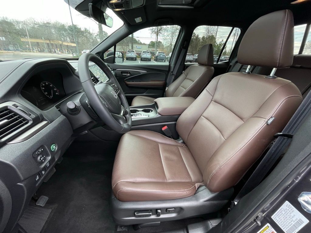 Thumbnail: 2025 Honda Ridgeline - 27