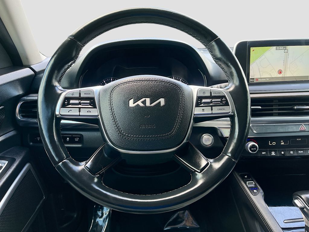 Used 2022 Gray Kia EX image 11