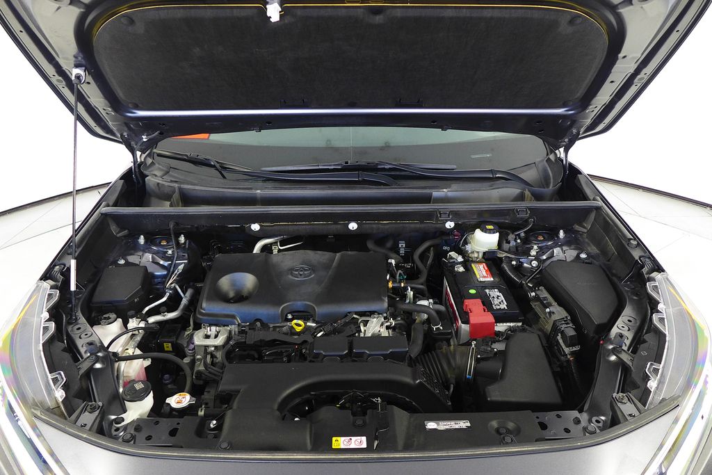 Thumbnail: 2020 Toyota RAV4 - 6