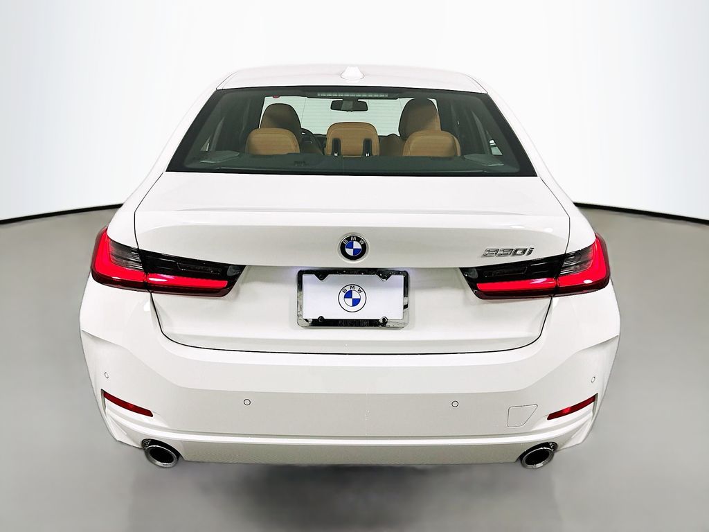 Thumbnail: 2026 BMW 3 Series - 6