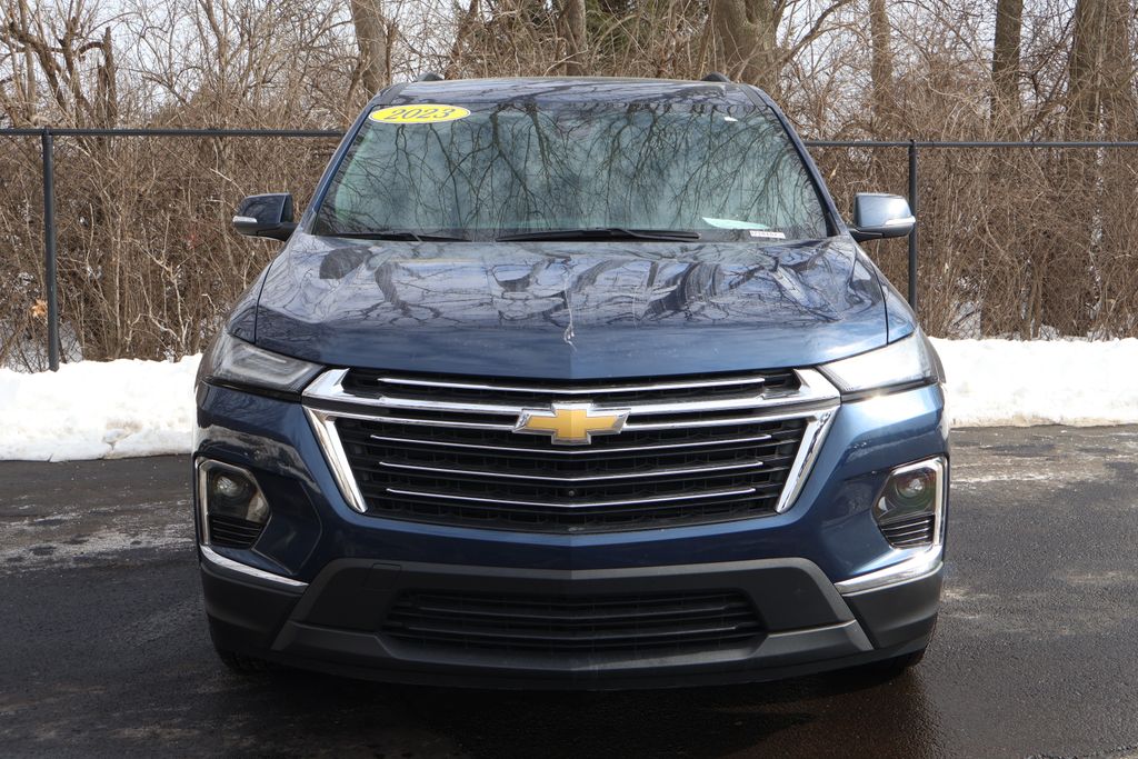 Thumbnail: 2023 Chevrolet Traverse - 2