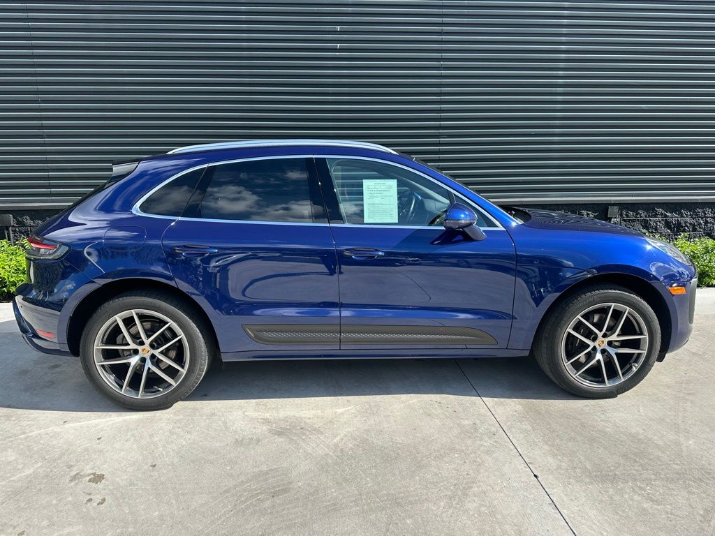 2023 Porsche Macan  8