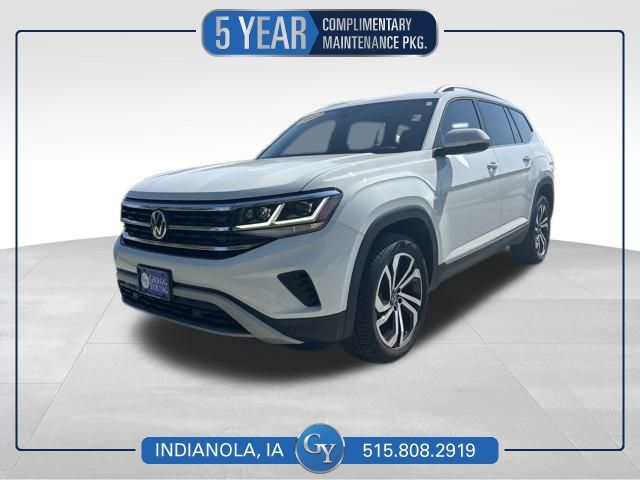 Pure White 2022 Volkswagen Atlas SUV / Crossover All-Wheel Drive 8-Speed Automatic