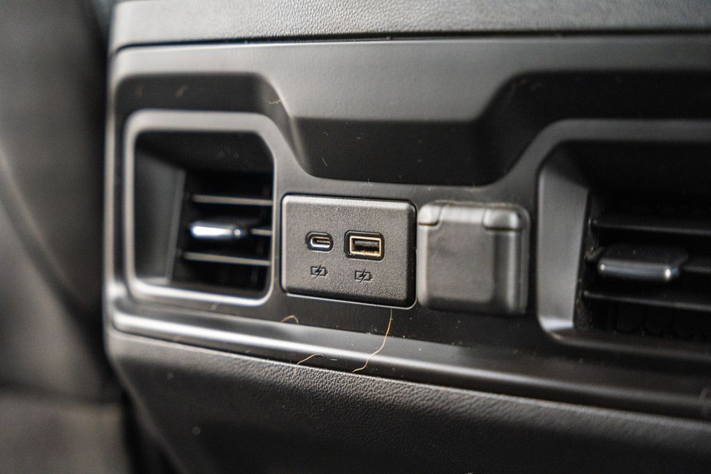 ChevroletSilverado 150036