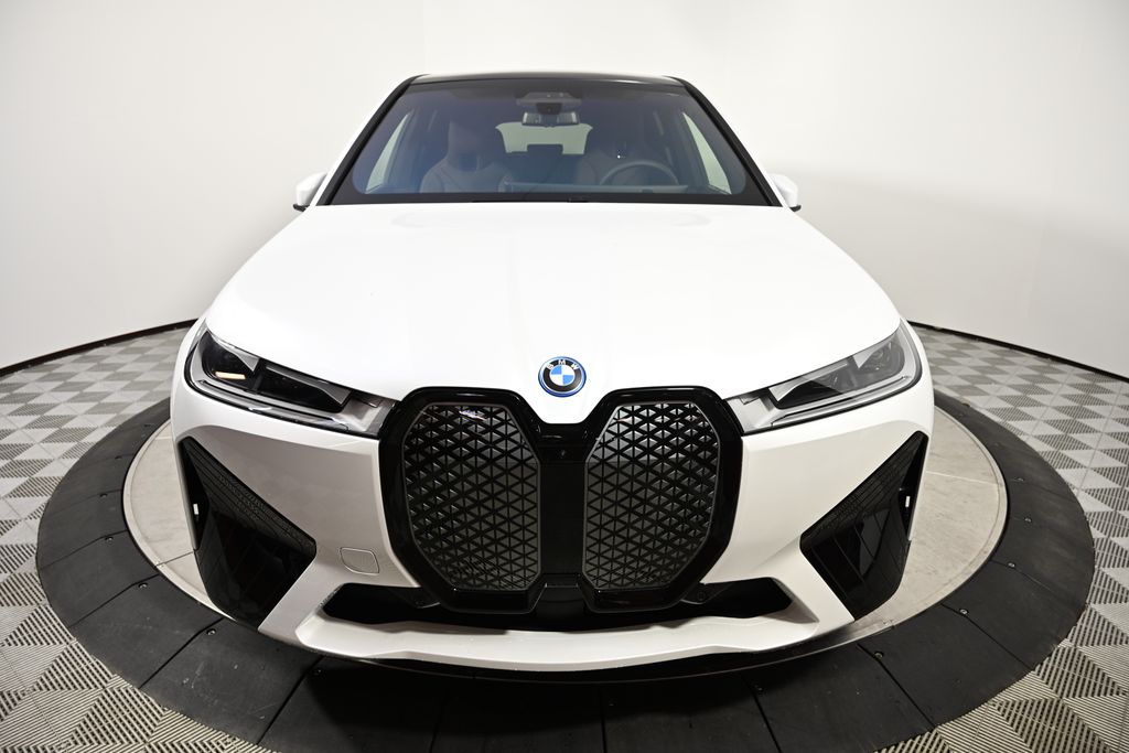 Thumbnail: 2025 BMW iX - 8