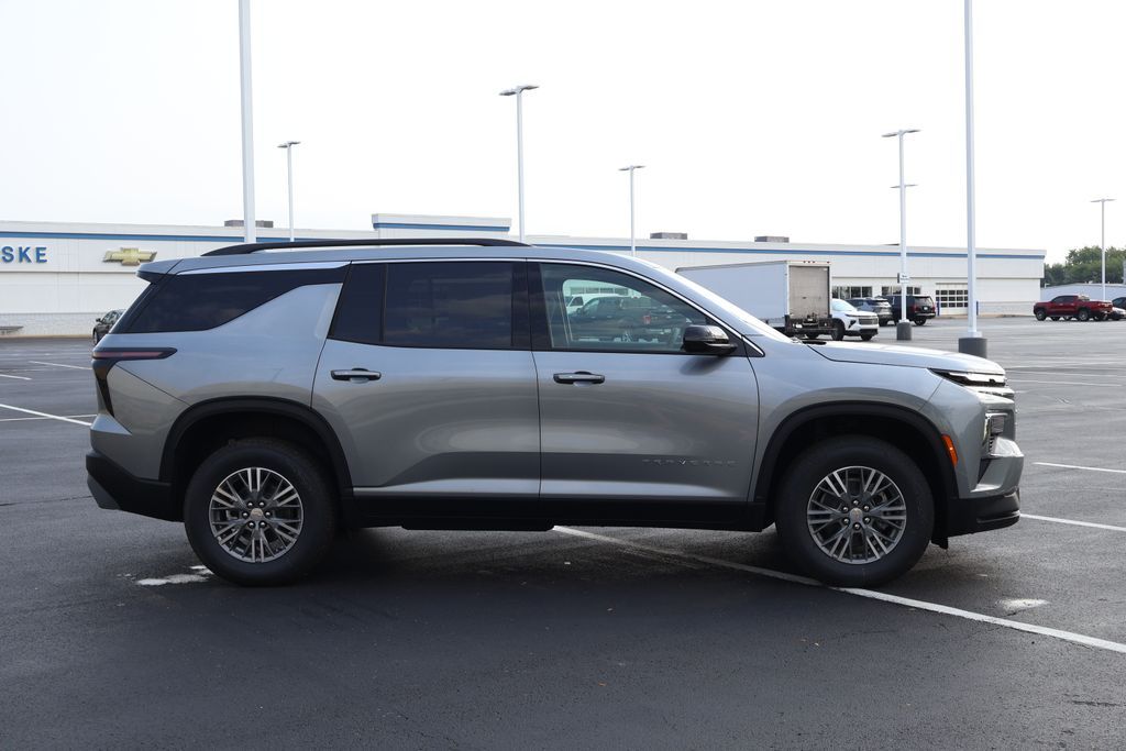 Thumbnail: 2027 Chevrolet Traverse - 9