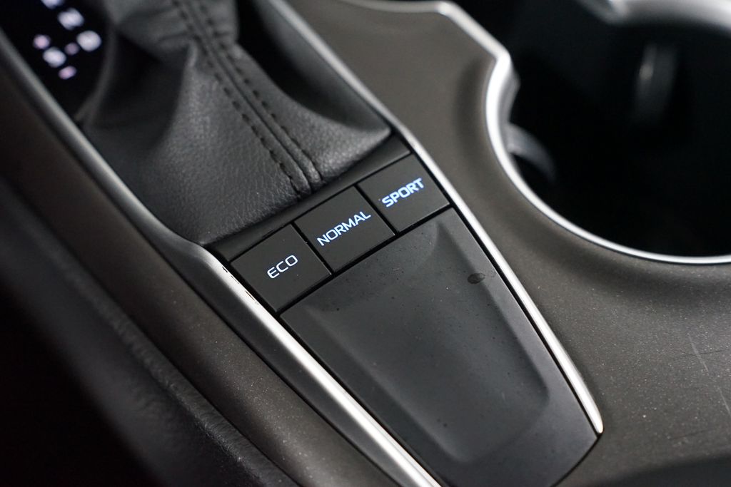 Thumbnail: 2023 Toyota Camry - 21