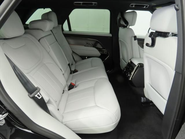 Thumbnail: 2026 Land Rover Range Rover Sport - 24