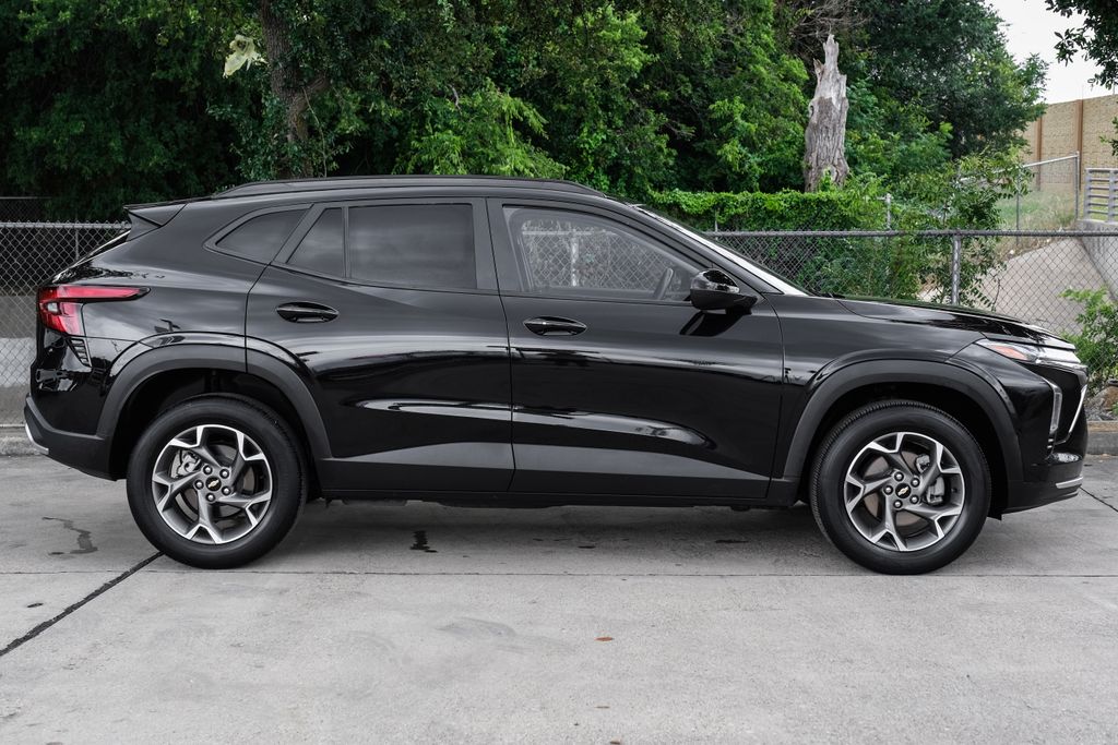 used 2024 Chevrolet Trax car, priced at $21,900